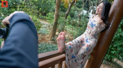 【裸足】九九清纯民国风长裙公园凉亭美足鞋子(上)【94P】