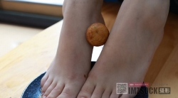 2025-60期：雨萌踩食物102p＋5分钟  2.60GB