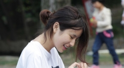 美女出现，脚底脚面都让你看清（16P）