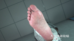 【aapary模拍视频】斯斯的美脚落下来（4K,10分钟，1.2G