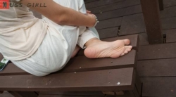 【裸足】174高挑大长腿舞蹈女神老师景田小姐姐公园小清新秀美丽的大脚(2)【44P】